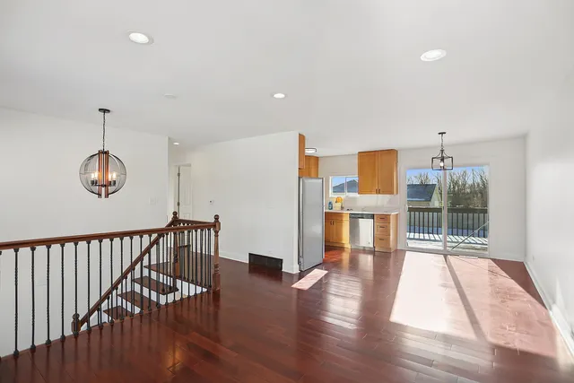 $2,800 | 5747 Allemong Drive, Matteson, IL 60443