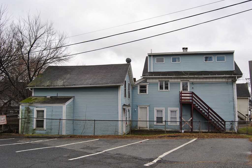 6-10 West Street Ware, MA 01082 - Photo 3 of 22 Gallery Image 3