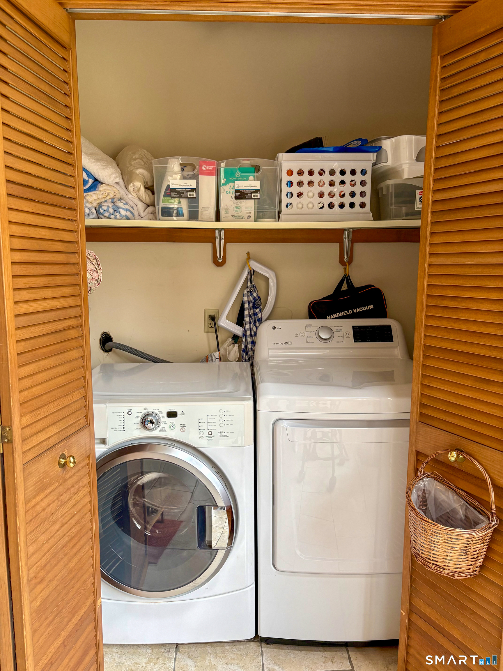 29 Whitney Road Columbia, CT 06237 - Photo 10 of 40 First floor Laundry, off kitchen