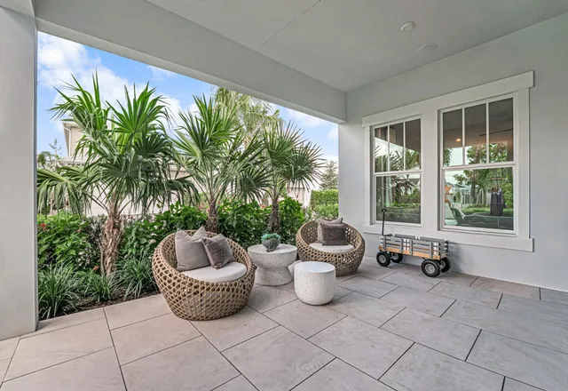 $4,250 | 925 Southwest Prairie Avenue, Palm City, FL 34990