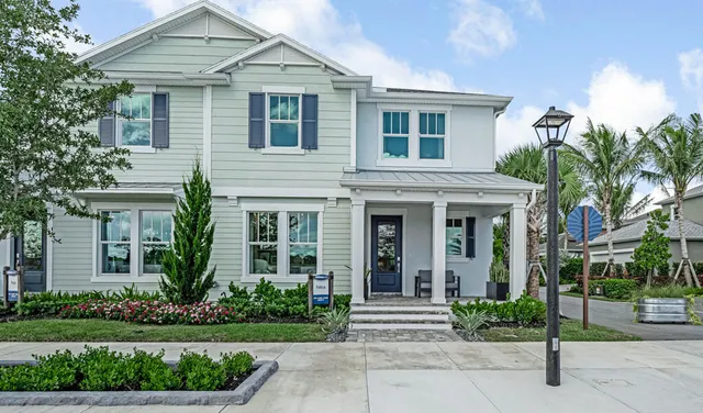 $4,250 | 925 Southwest Prairie Avenue, Palm City, FL 34990