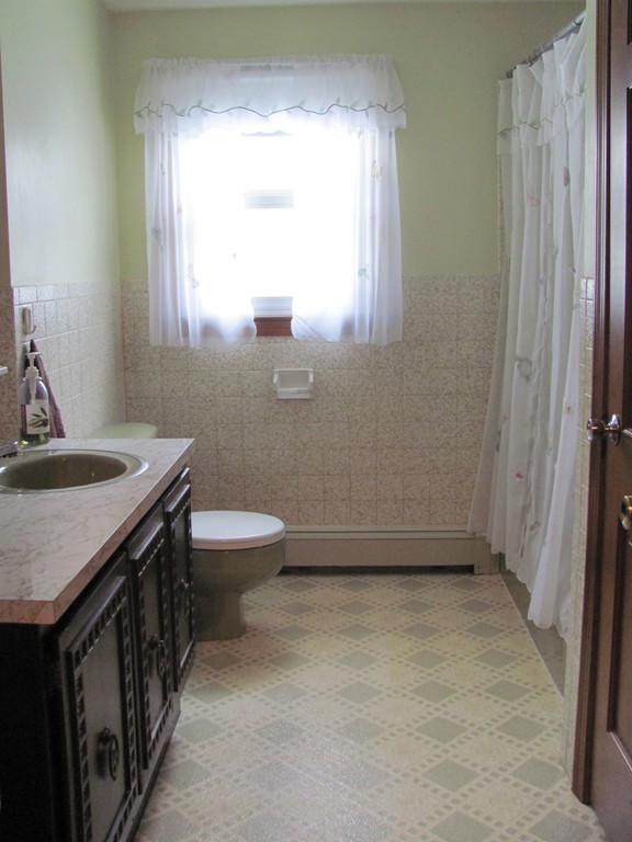 90 Pepper Road Fitchburg, MA 01420 - Photo 15 of 29 Gallery Image 15