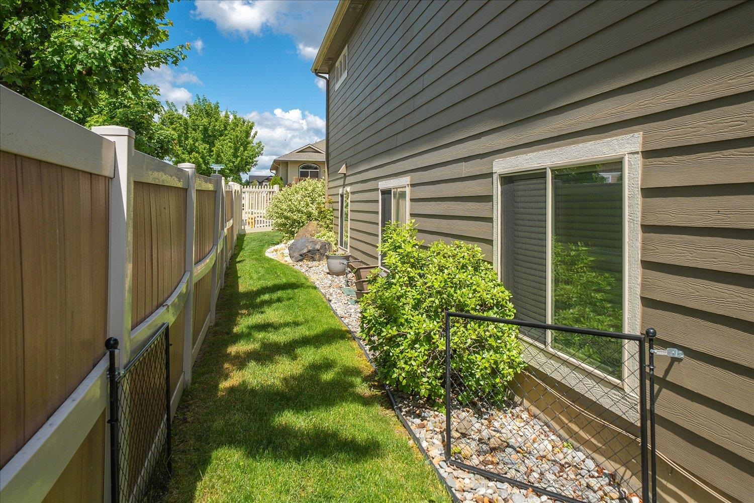 2315 West Chadwick Lane Spokane, WA 99208 - Photo 34 of 36