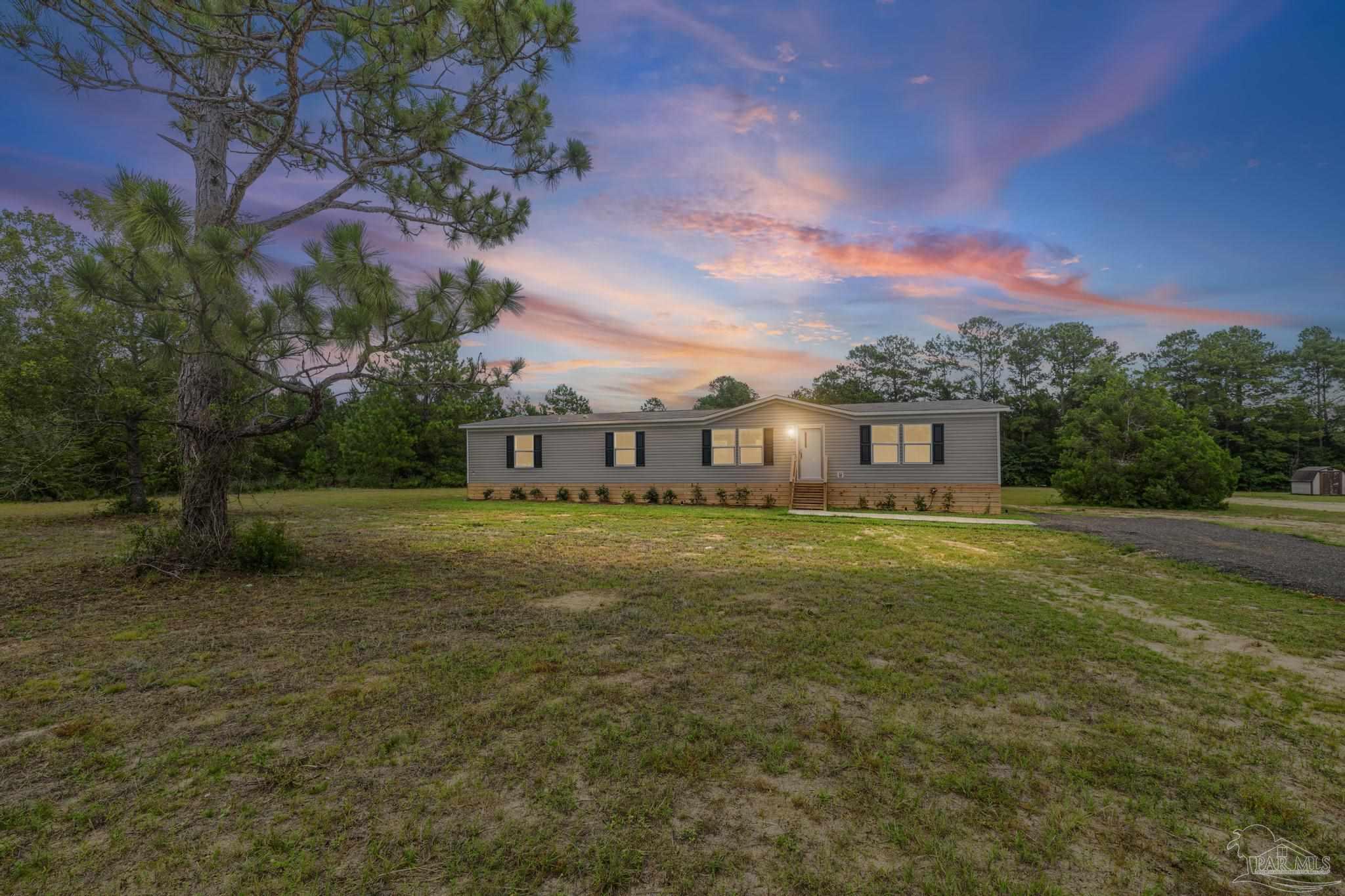 4646 Farm Life Road Milton, FL 32583 - Photo 2 of 38