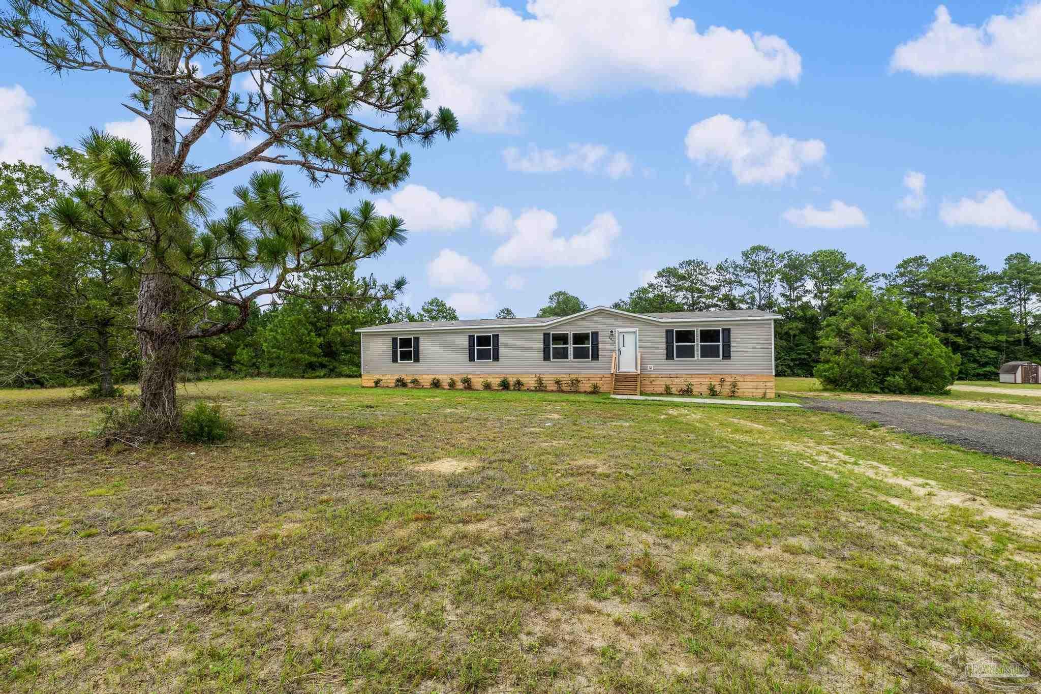 4646 Farm Life Road Milton, FL 32583 - Photo 6 of 38