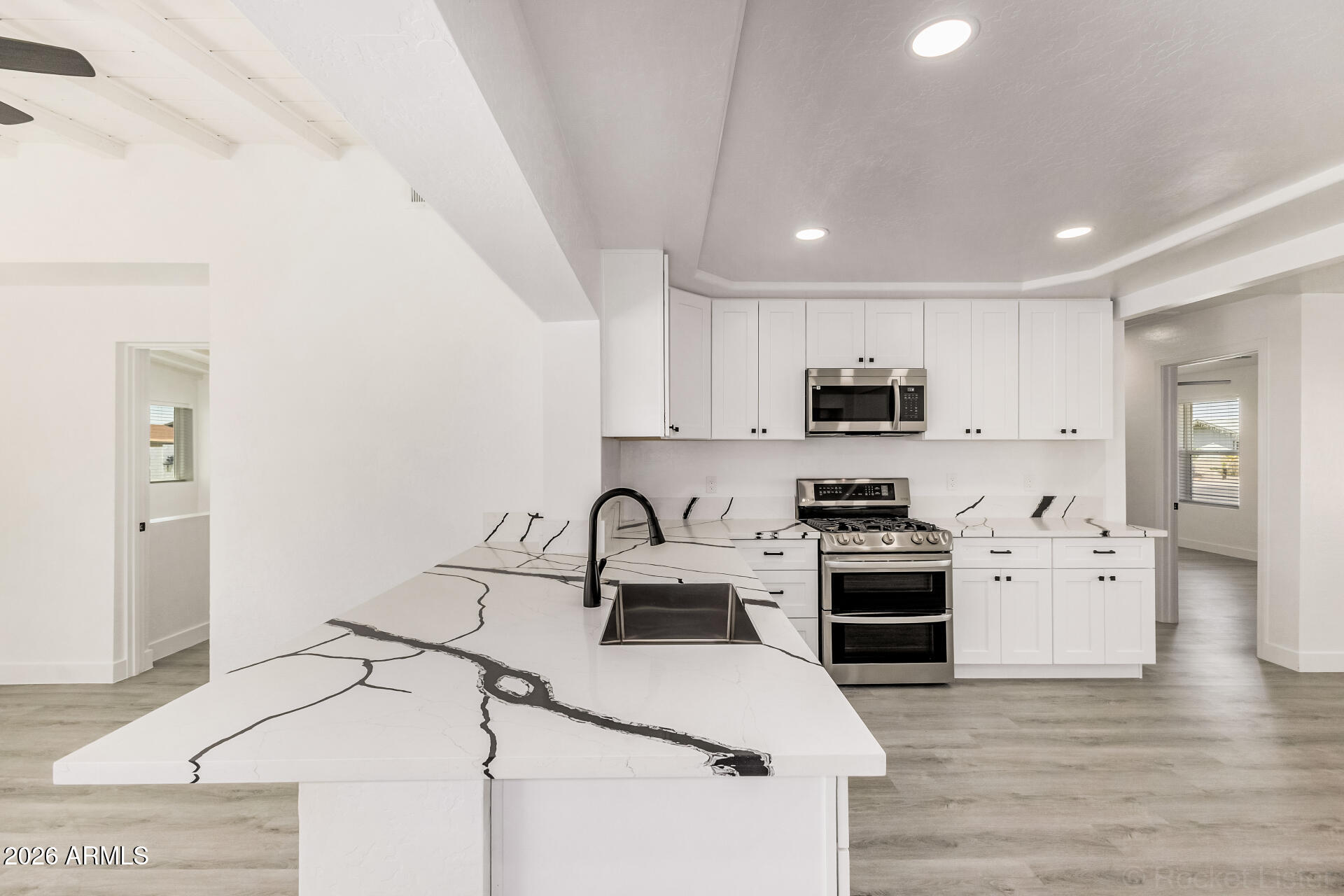 1647 West Villa Rita Drive Phoenix, AZ 85023 - Photo 18 of 59 Kitchen