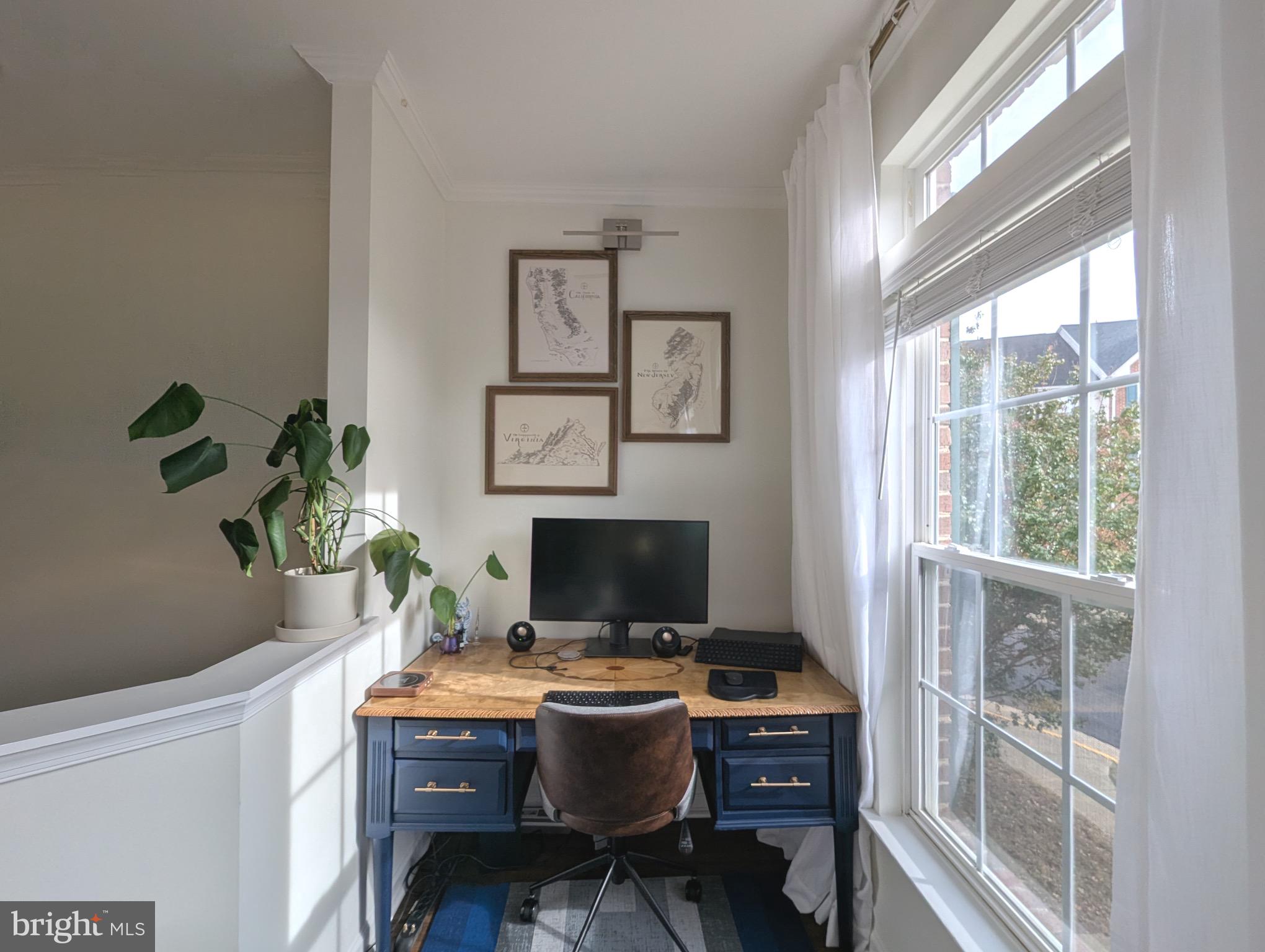 2922 Huntington Grove Square Alexandria, VA 22306 - Photo 3 of 30 a view of a workspace with furniture