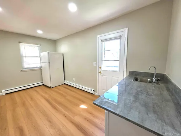 $6,500 | 308 Browns Road, Nesconset, NY 11767