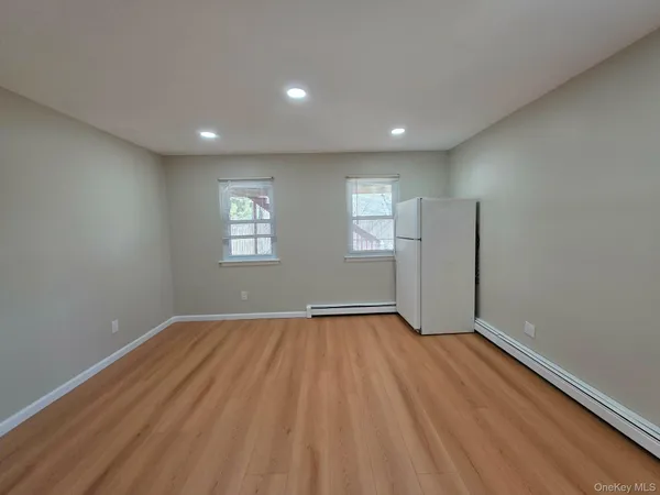 $6,500 | 308 Browns Road, Nesconset, NY 11767