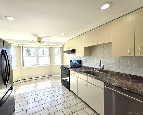 $6,500 | 308 Browns Road, Nesconset, NY 11767