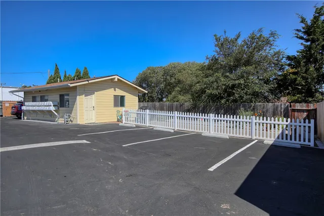 $289,999 | 655 South Halcyon Road, Unit 16, Arroyo Grande, CA 93420