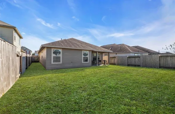$2,150 | 3419 Hollow Mist Drive, Texas City, TX 77591