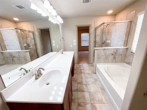 $2,150 | 3419 Hollow Mist Drive, Texas City, TX 77591