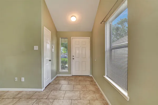 $1,995 | 2618 Shearwater Bend Drive, Humble, TX 77396