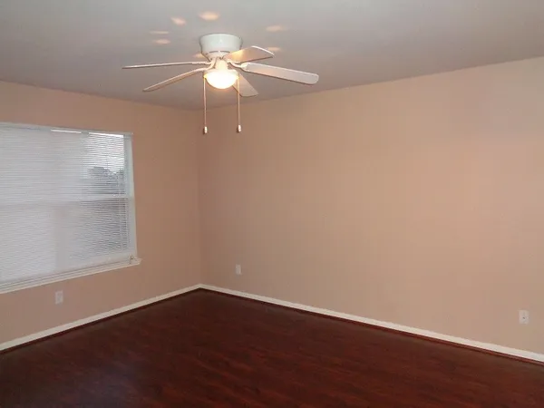 $1,995 | 2618 Shearwater Bend Drive, Humble, TX 77396