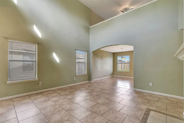 $1,995 | 2618 Shearwater Bend Drive, Humble, TX 77396