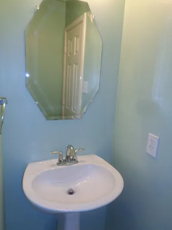 $1,995 | 2618 Shearwater Bend Drive, Humble, TX 77396