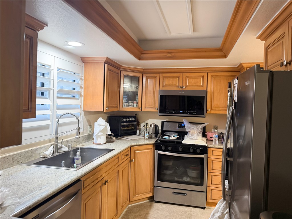 655 Alexander Street, Unit 3 Glendale, CA 91203 - Photo 3 of 7
