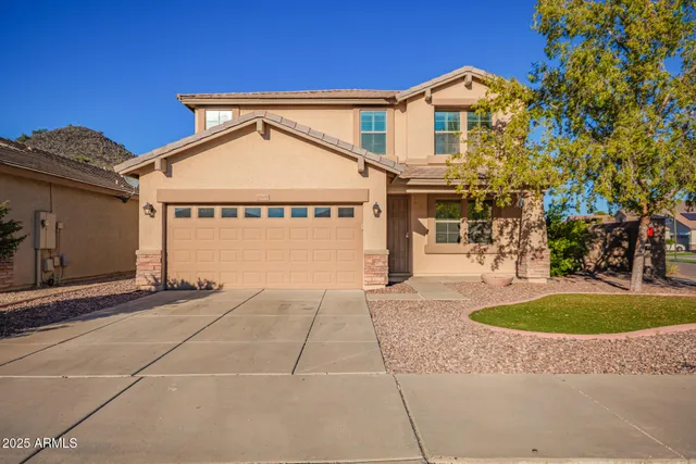 a view of a house with entertaining space