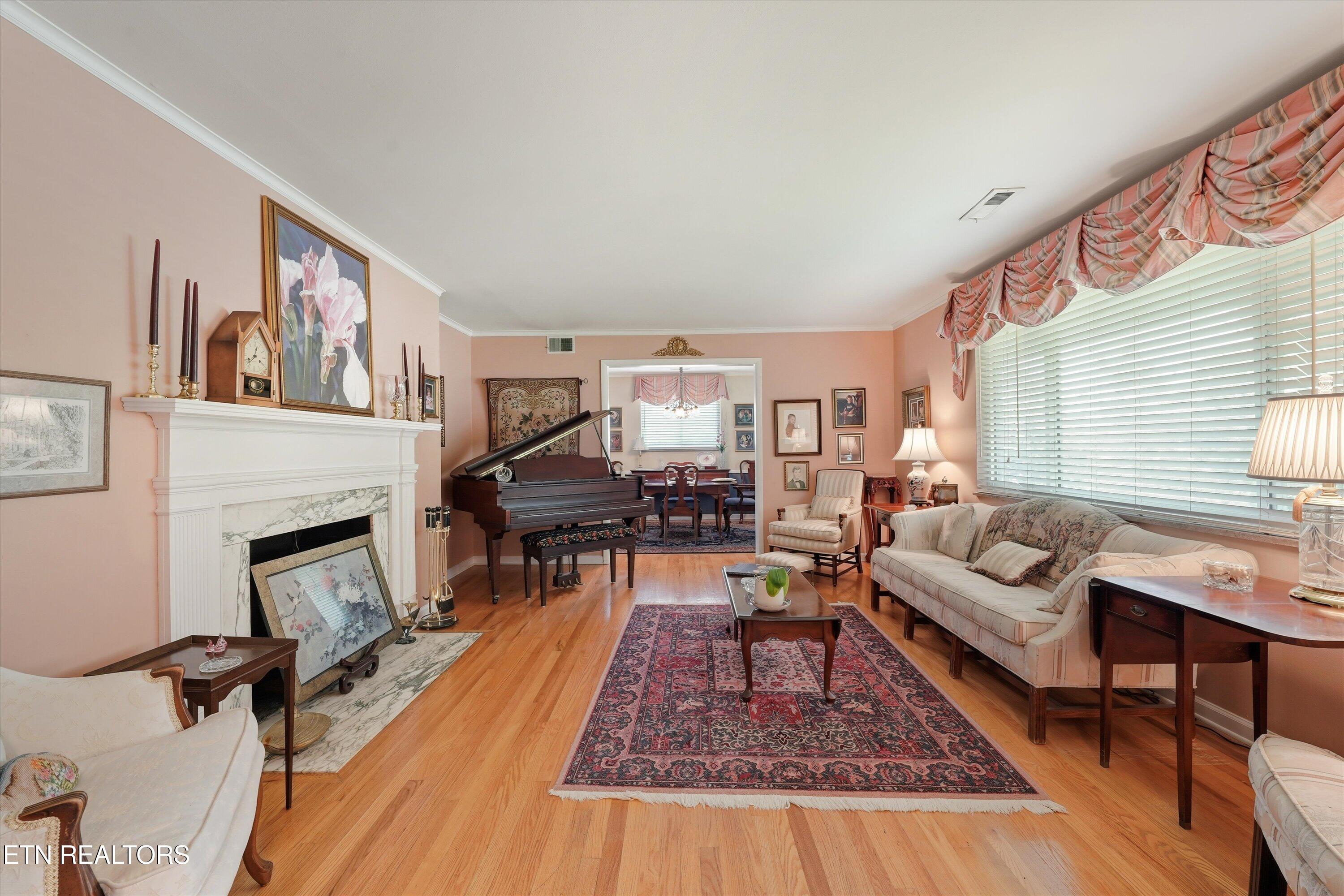 608 Churchill Road Knoxville, TN 37909 - Photo 10 of 60 10-608 Churchill Rd 16