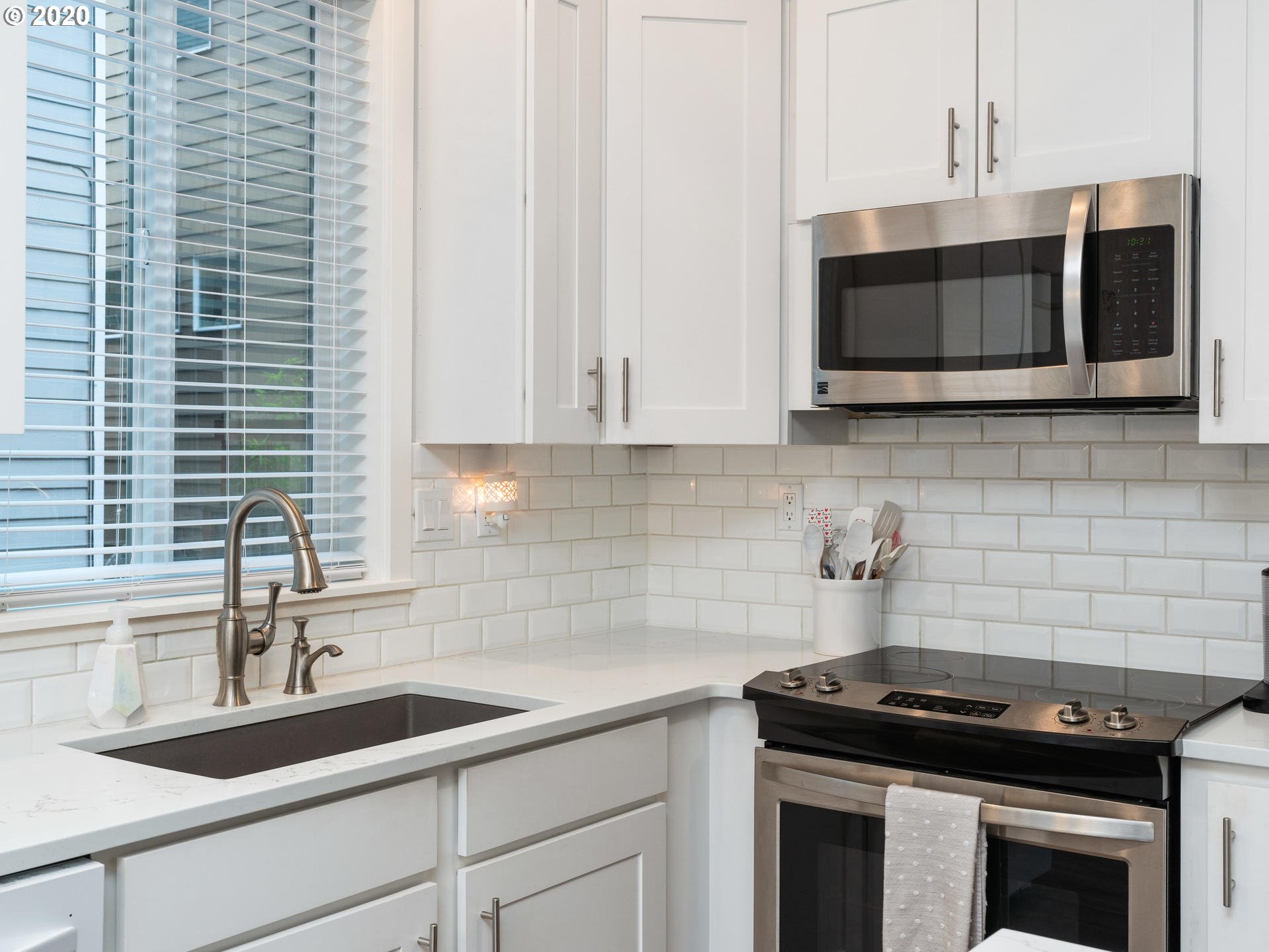 15790 Southwest Starling Lane Beaverton, OR 97007 - Photo 13 of 32