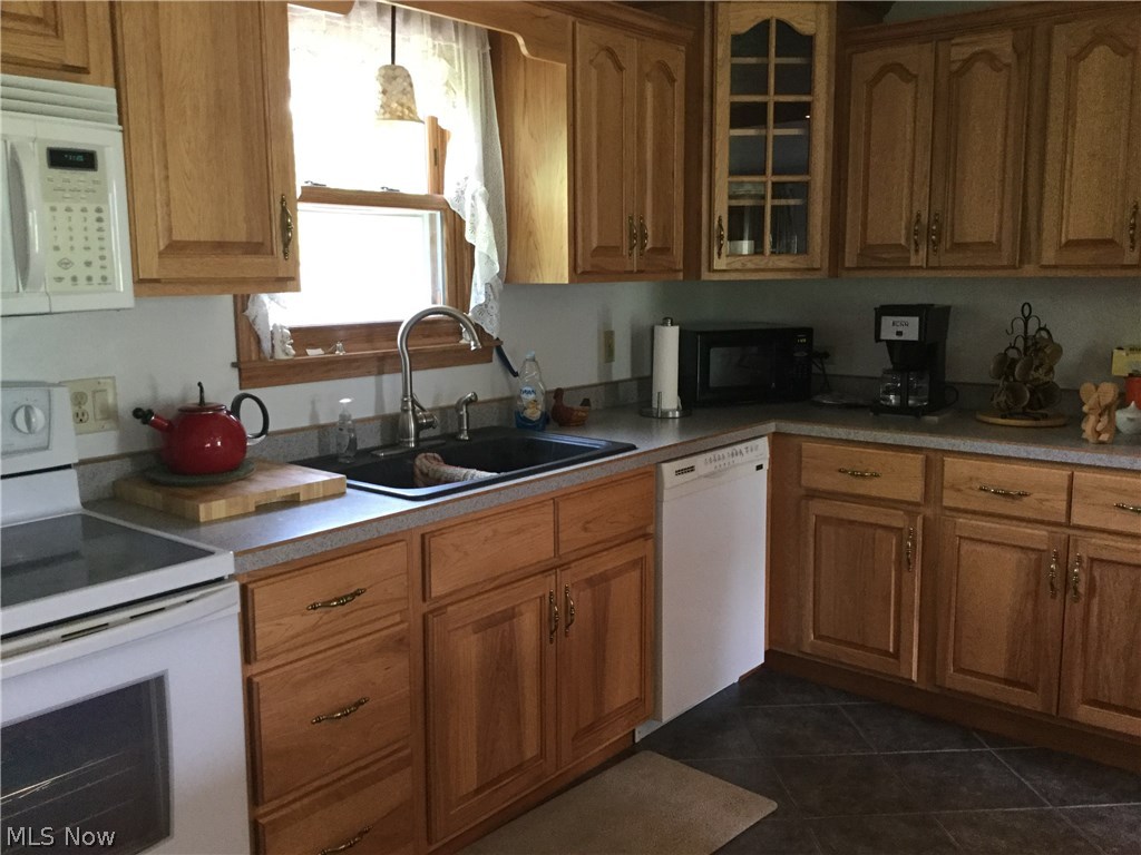 62227 Hawthorne Hill Road Shadyside, OH 43947 - Photo 10 of 35