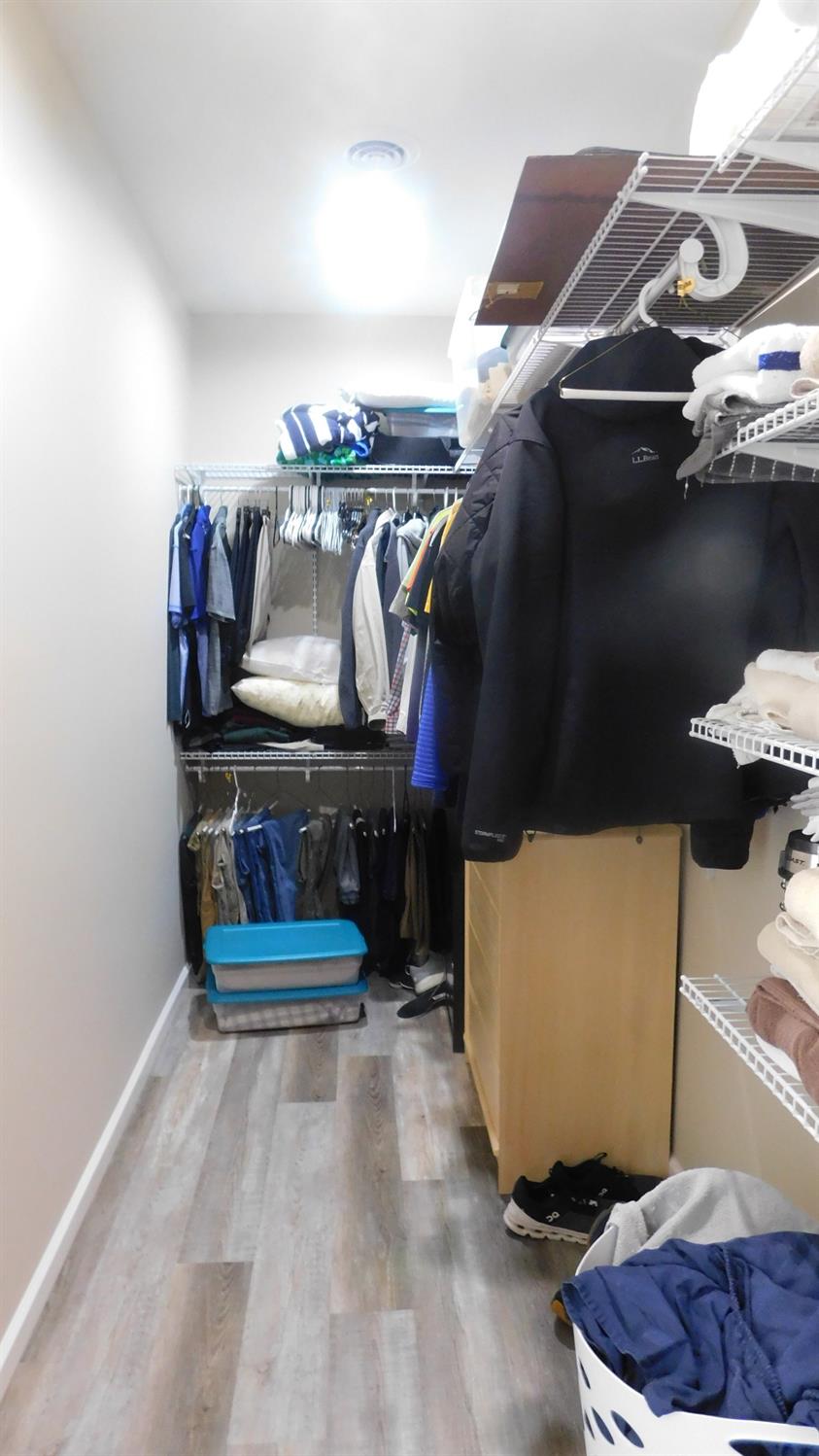 2750 Split Oak Trail Rising Sun, IN 47040 - Photo 14 of 40 Master Bedroom walk in closet