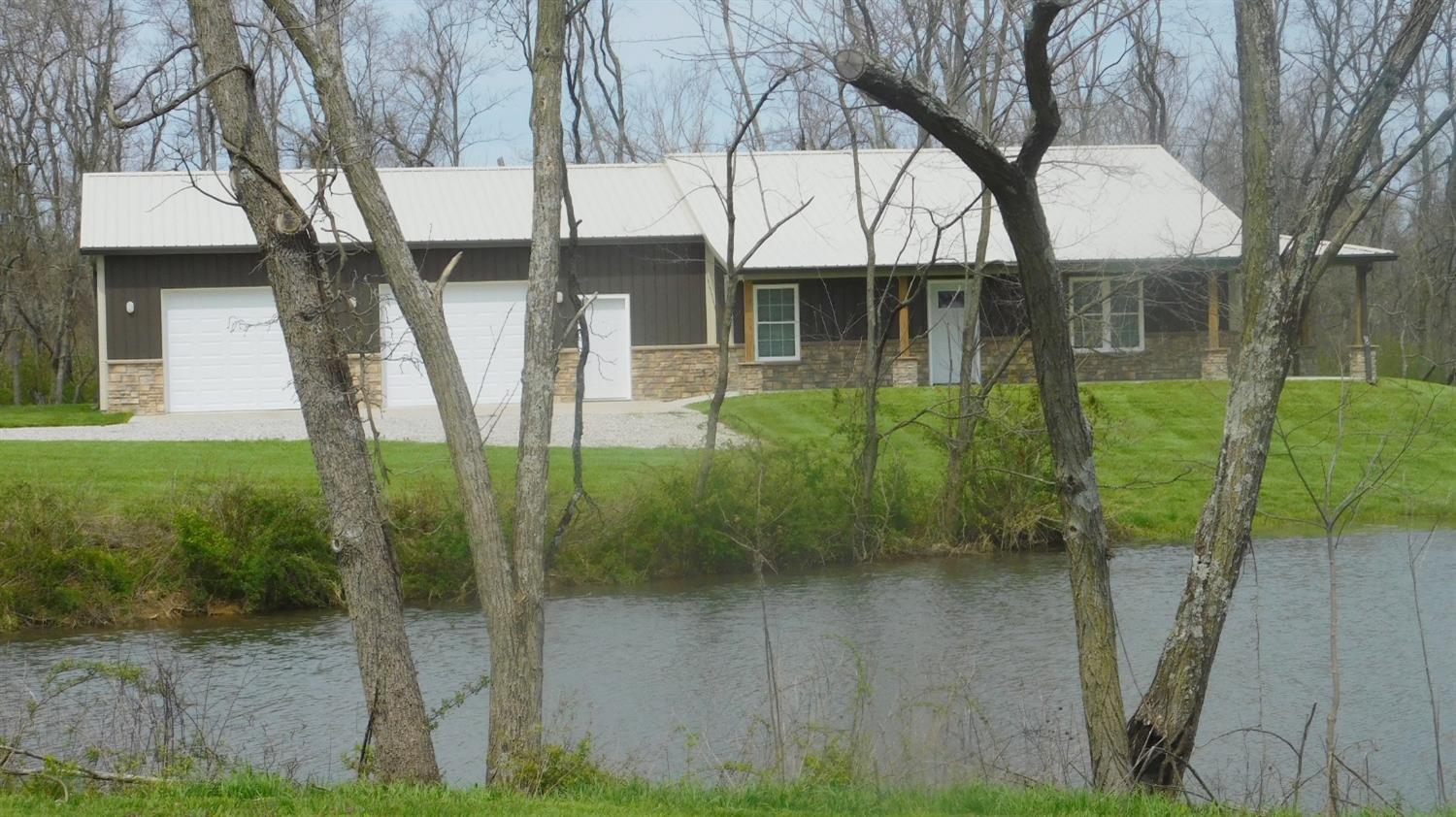 2750 Split Oak Trail Rising Sun, IN 47040 - Photo 2 of 40