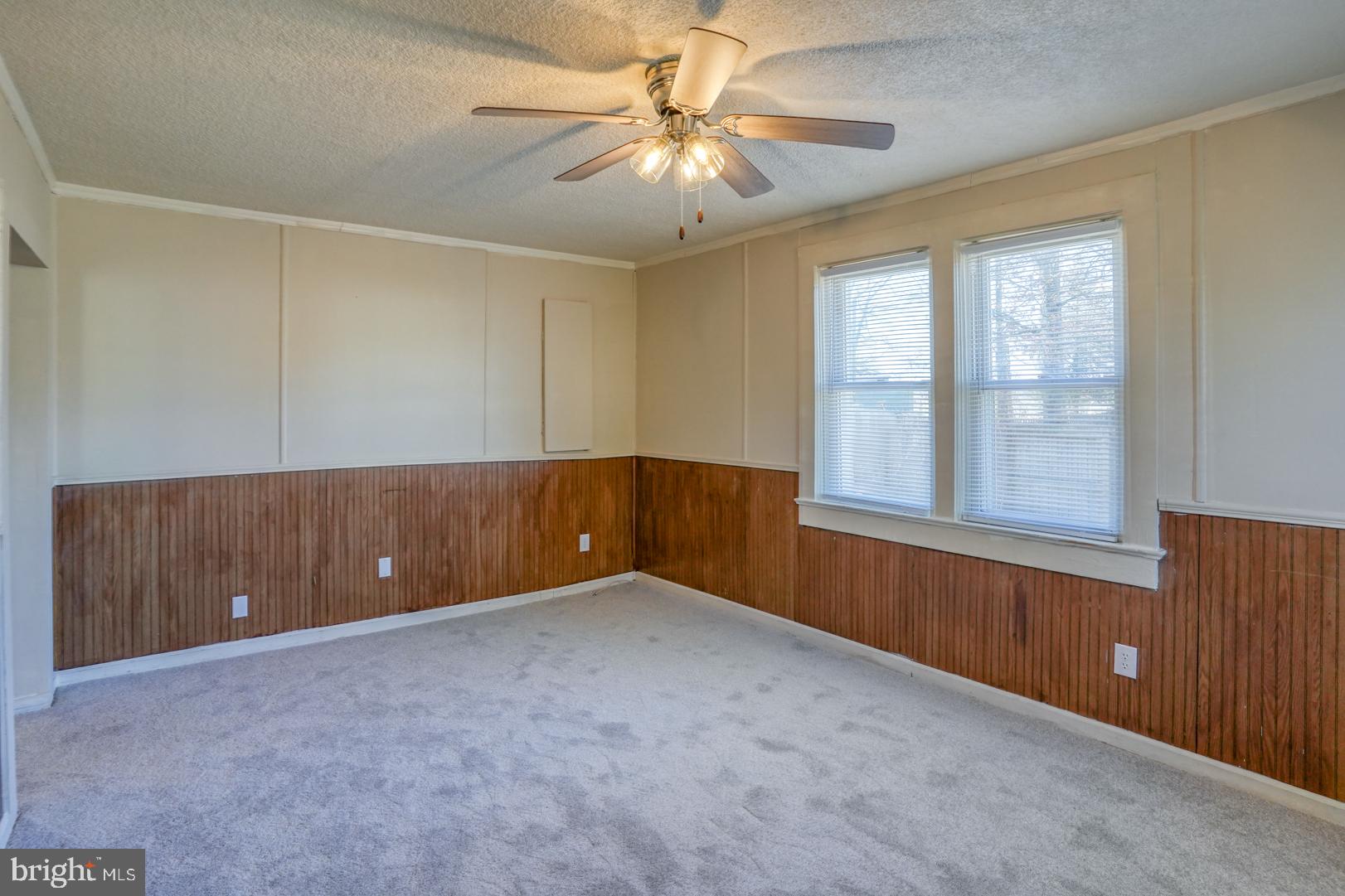 27768 Possum Point Road Millsboro, DE 19966 - Photo 8 of 25 Living room