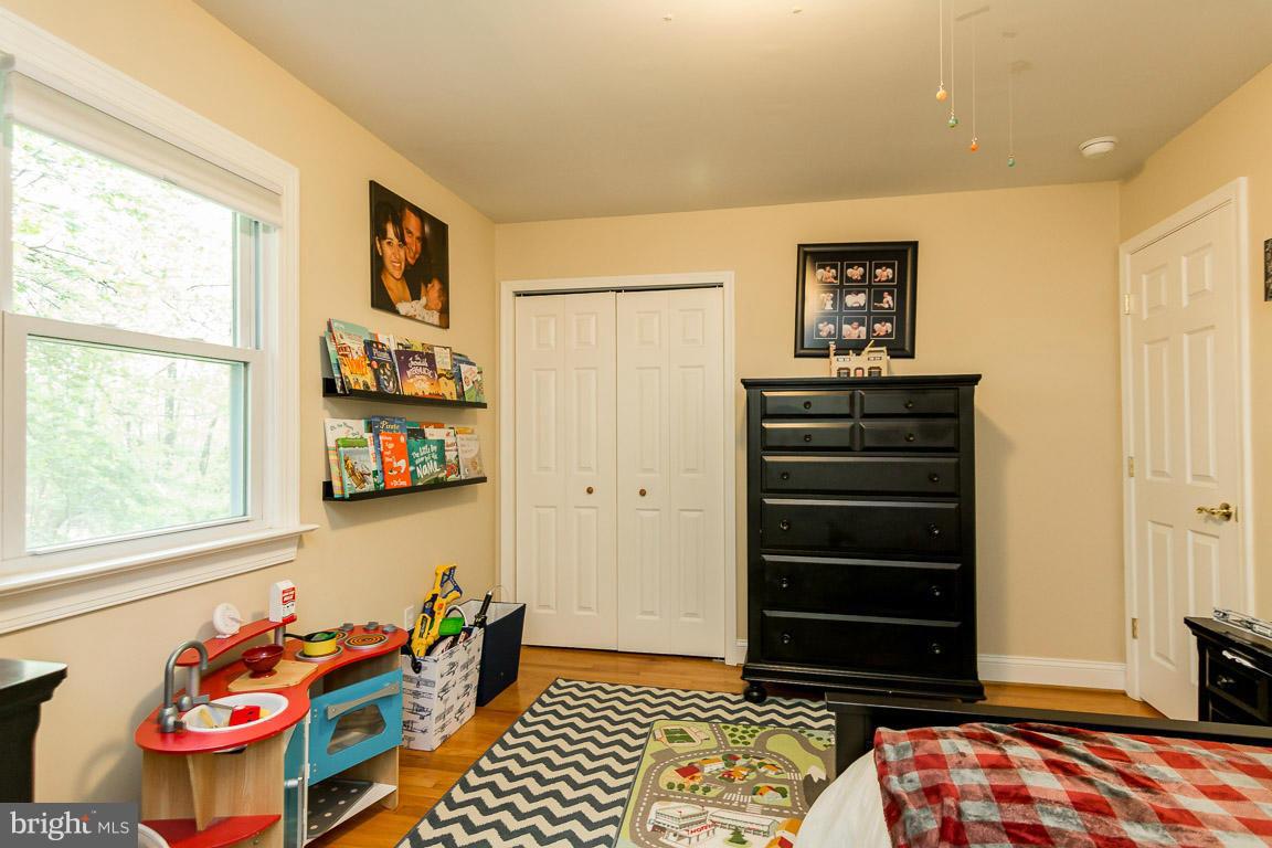 6807 Mountaindale Road Frederick, MD 21702 - Photo 19 of 30 Bedroom