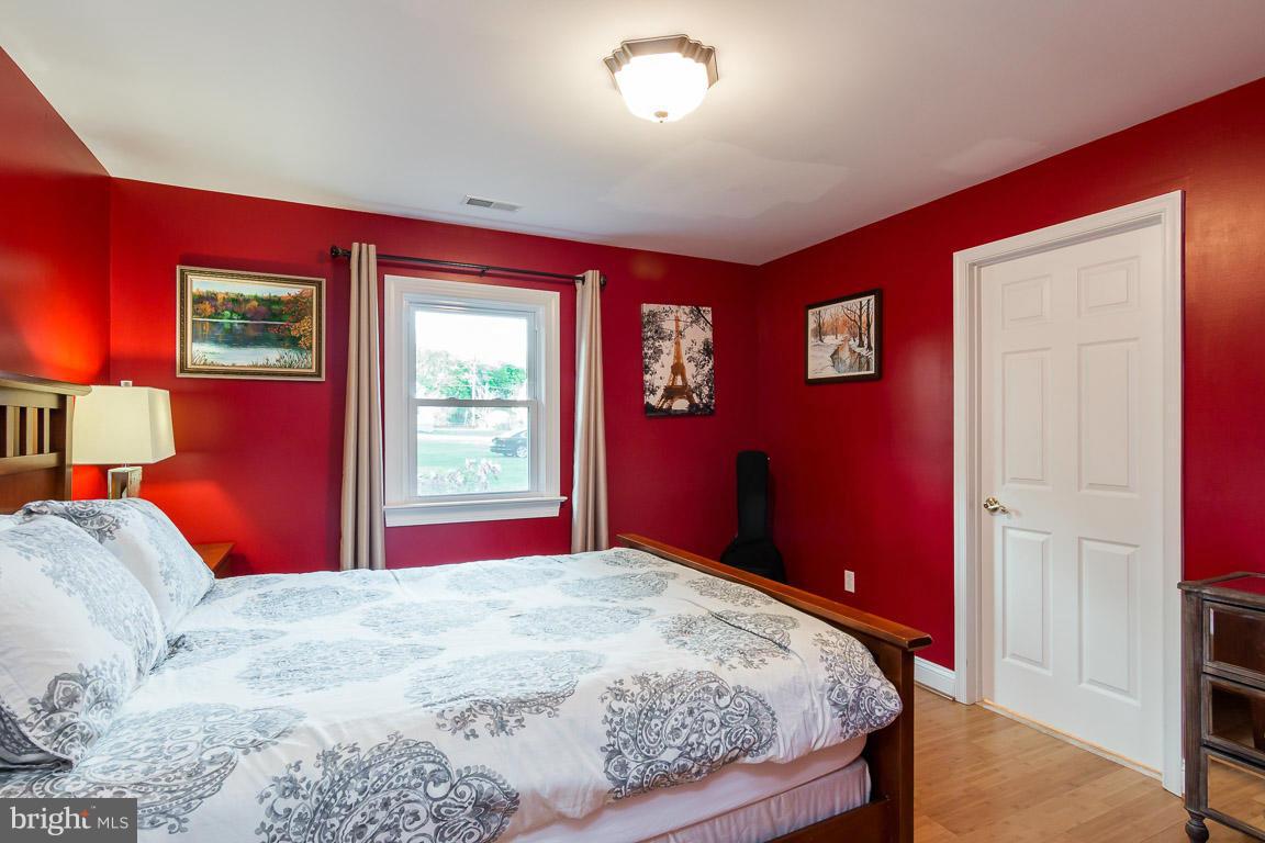 6807 Mountaindale Road Frederick, MD 21702 - Photo 22 of 30 Bedroom