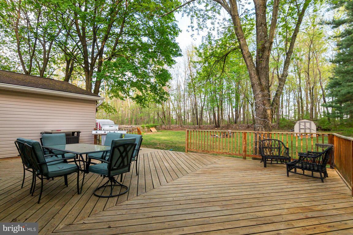 6807 Mountaindale Road Frederick, MD 21702 - Photo 26 of 30 Exterior (General)