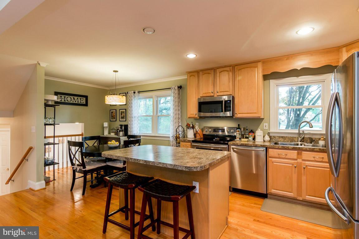 6807 Mountaindale Road Frederick, MD 21702 - Photo 6 of 30 Kitchen
