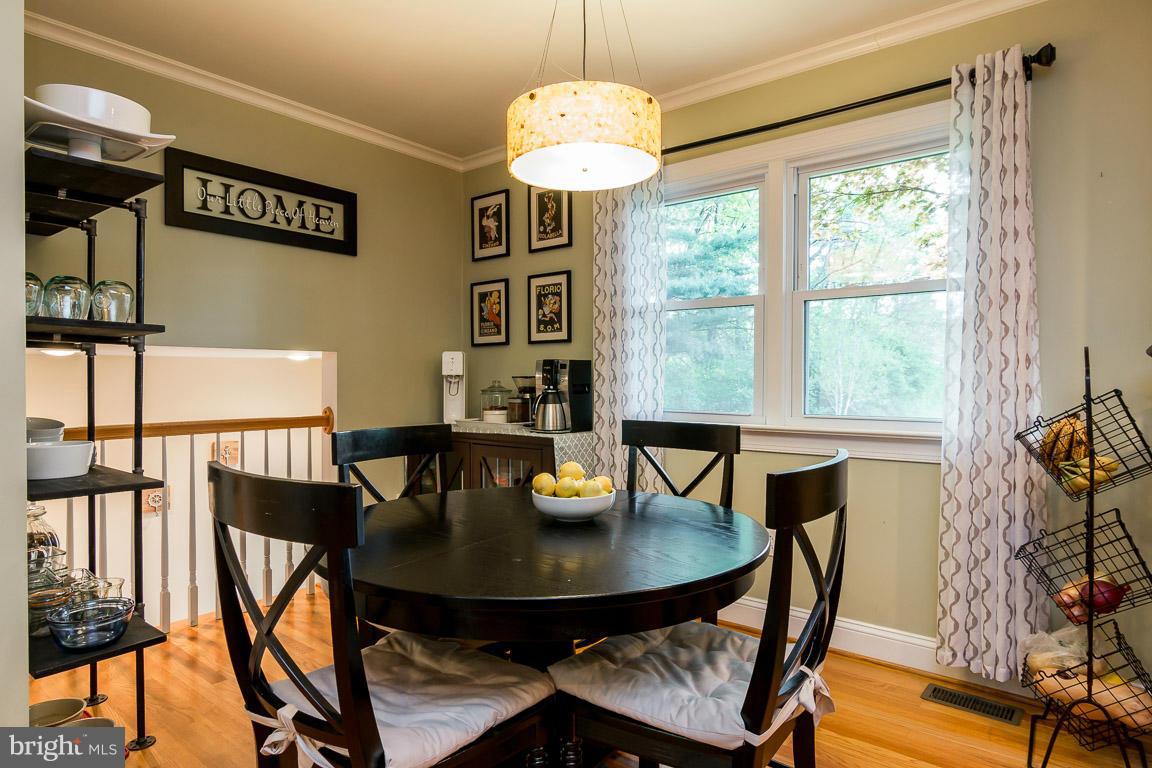 6807 Mountaindale Road Frederick, MD 21702 - Photo 8 of 30 Dining Room