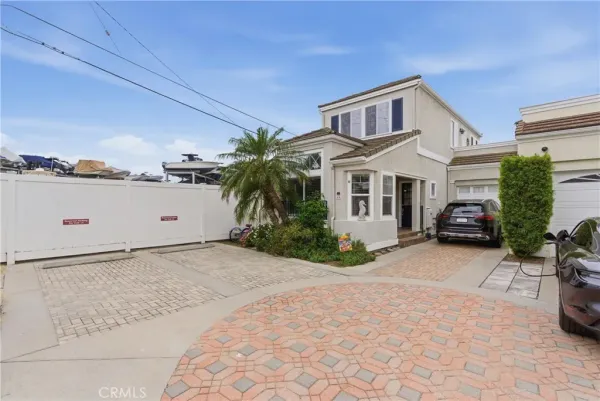 $1,399,000 | 700 Lido Park Drive, Unit 14, Newport Beach, CA 92663
