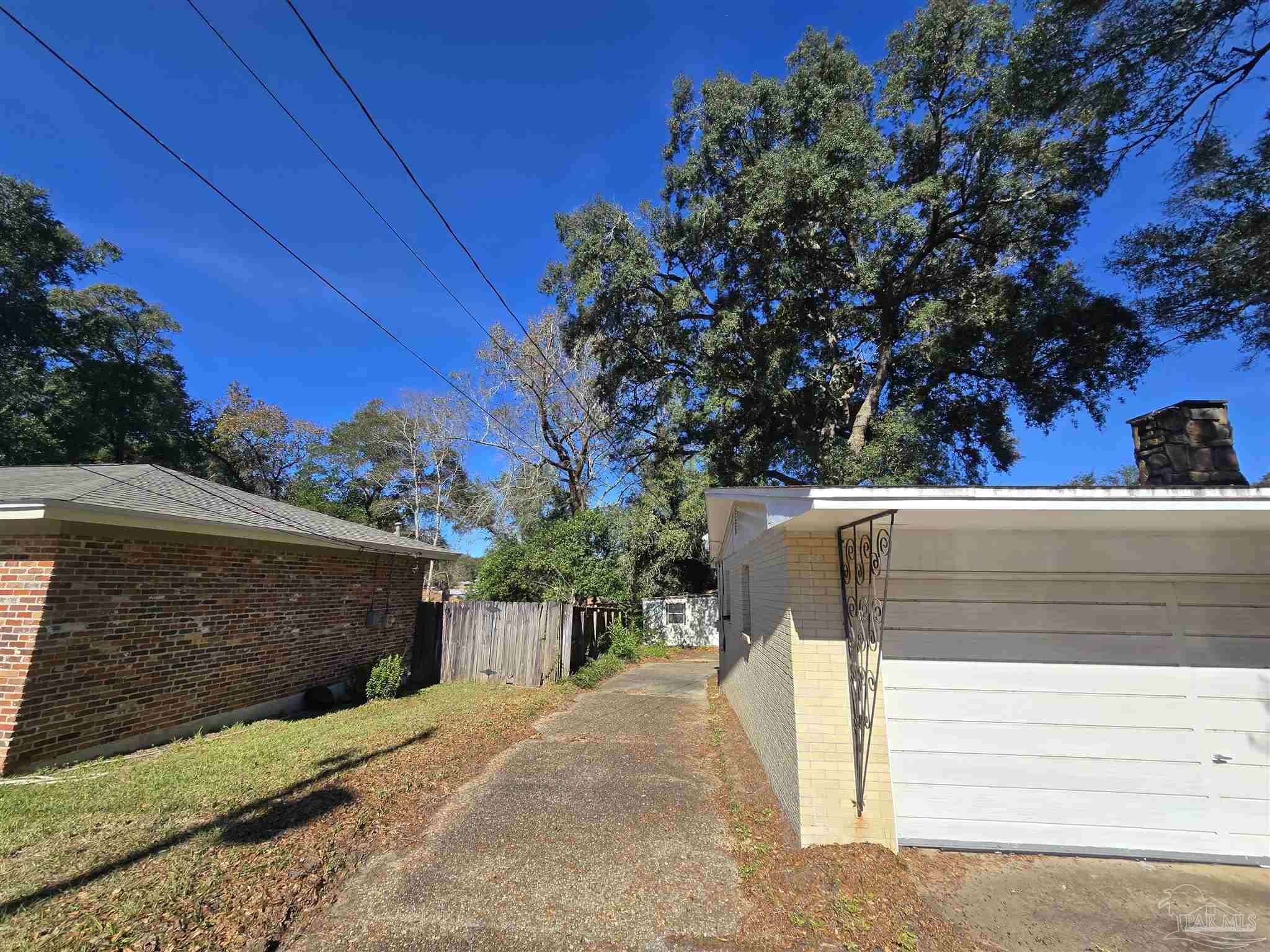 6516 Berryhill Road Milton, FL 32570 - Photo 2 of 10 Gallery Image 2