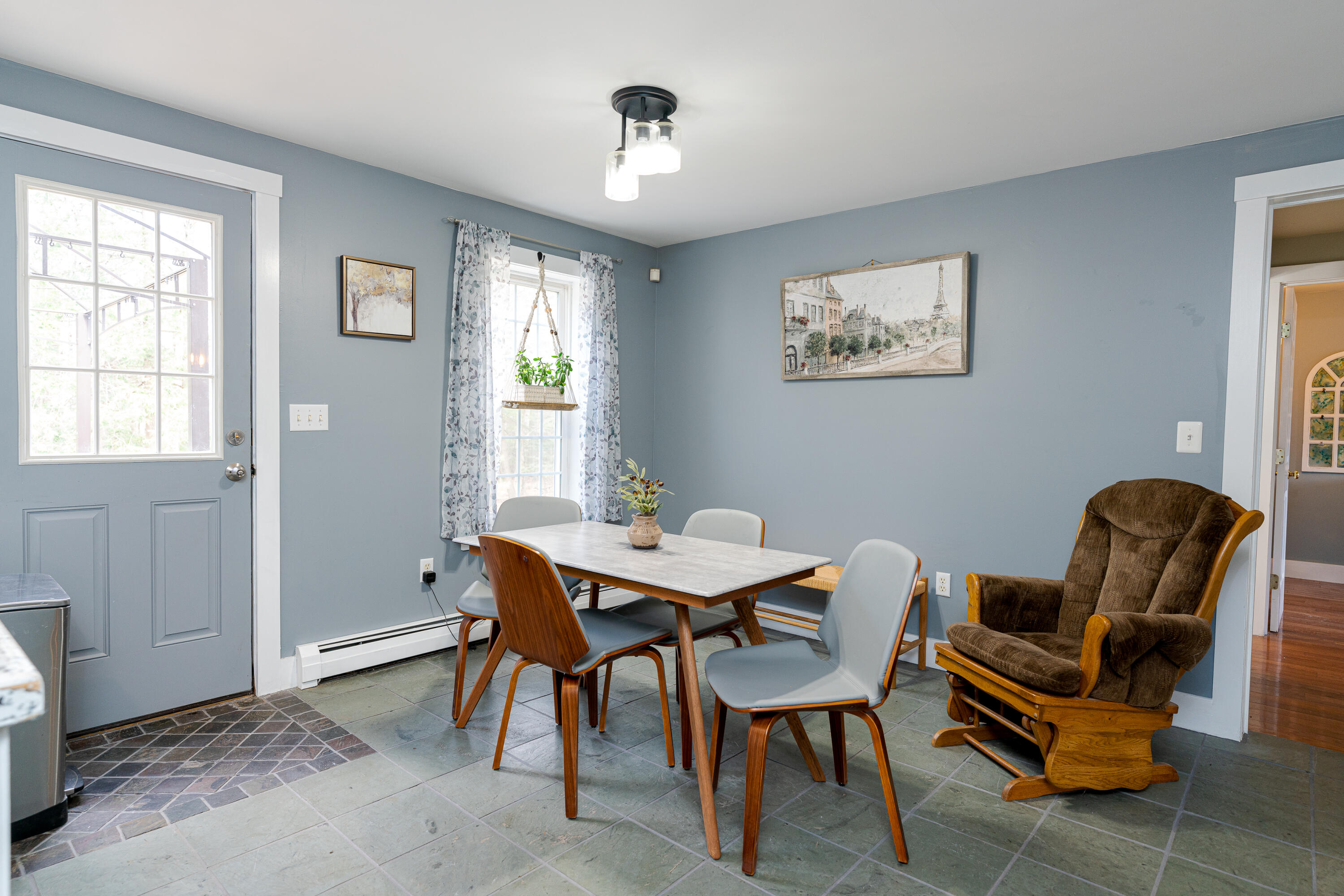 562 River Road Buxton, ME 04093 - Photo 13 of 43 Dining area