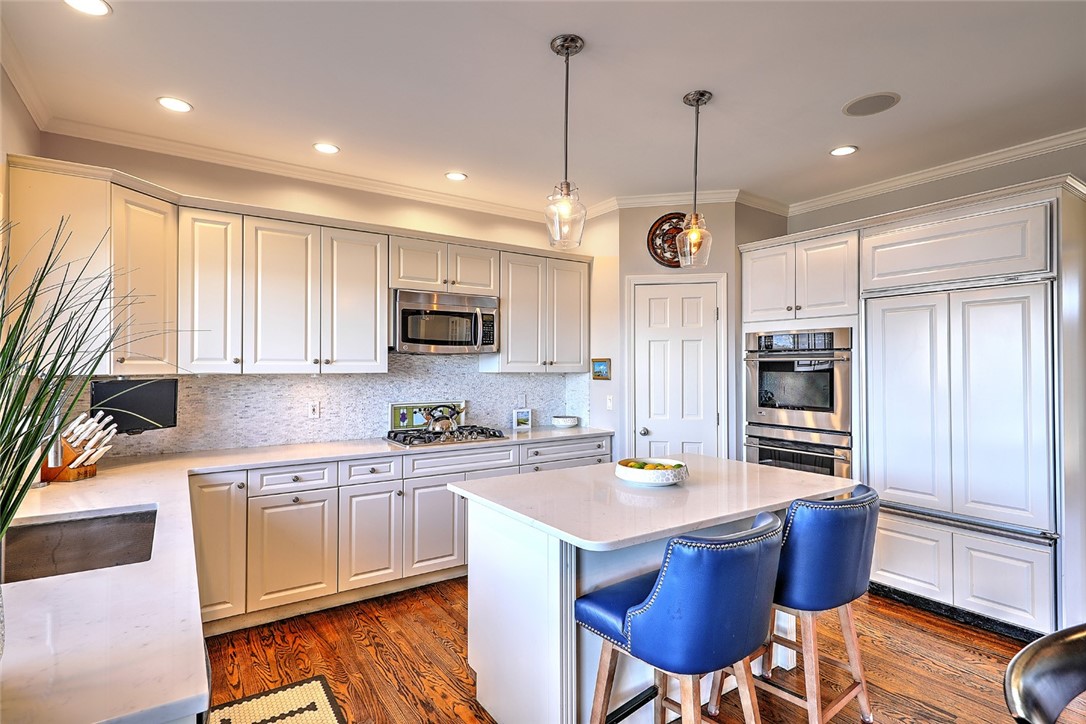 35 Riverside Drive Barrington, RI 02806 - Photo 20 of 44