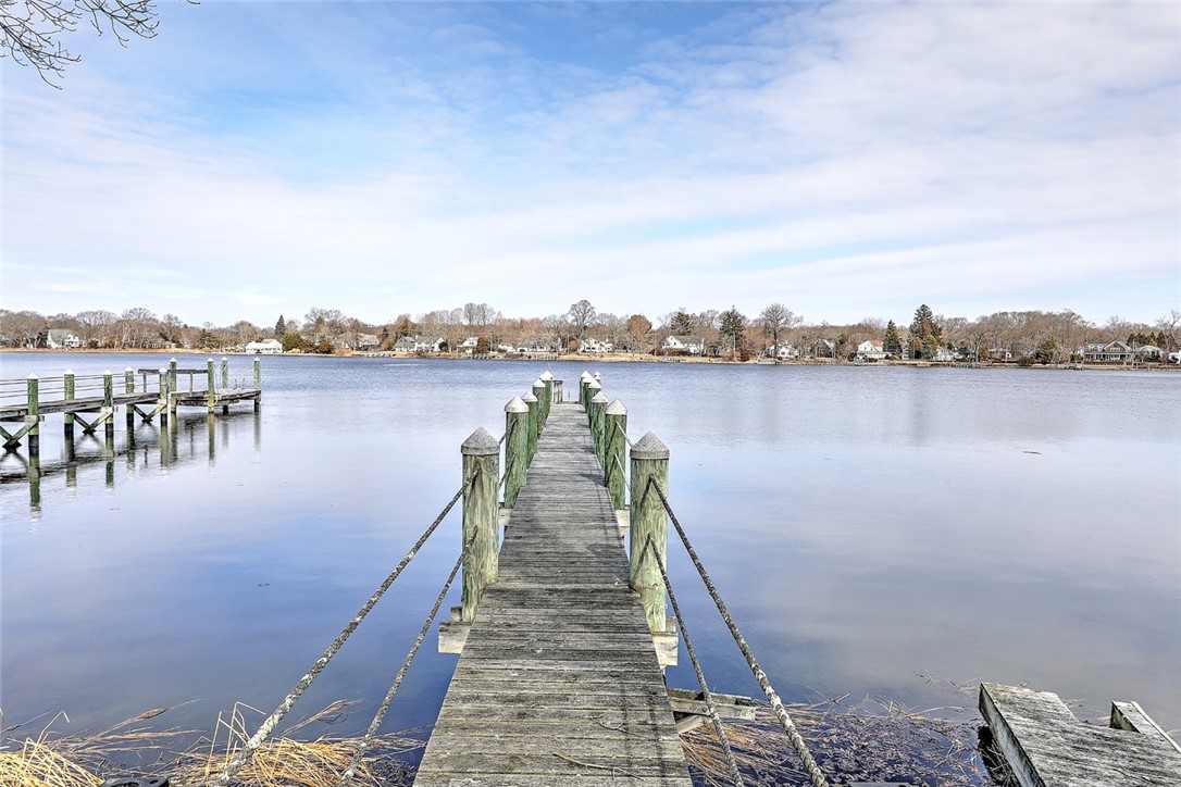 35 Riverside Drive Barrington, RI 02806 - Photo 40 of 44