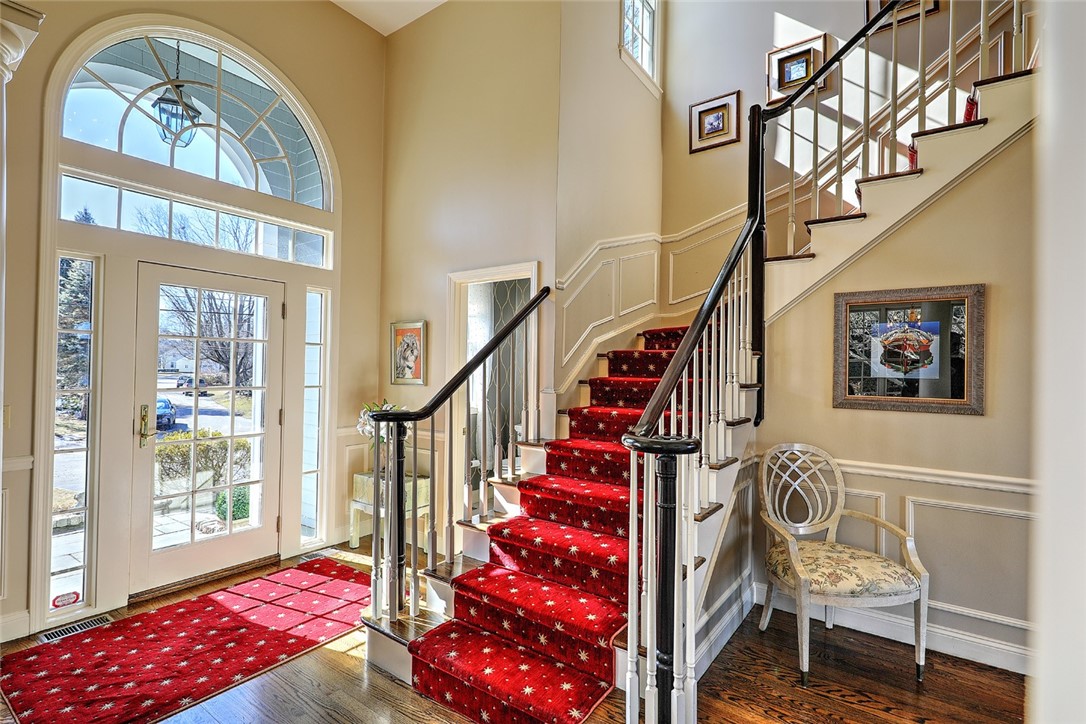 35 Riverside Drive Barrington, RI 02806 - Photo 6 of 44