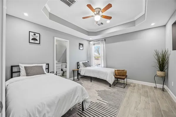 $2,350 | 4903 Mallow Street, Unit A, Houston, TX 77033