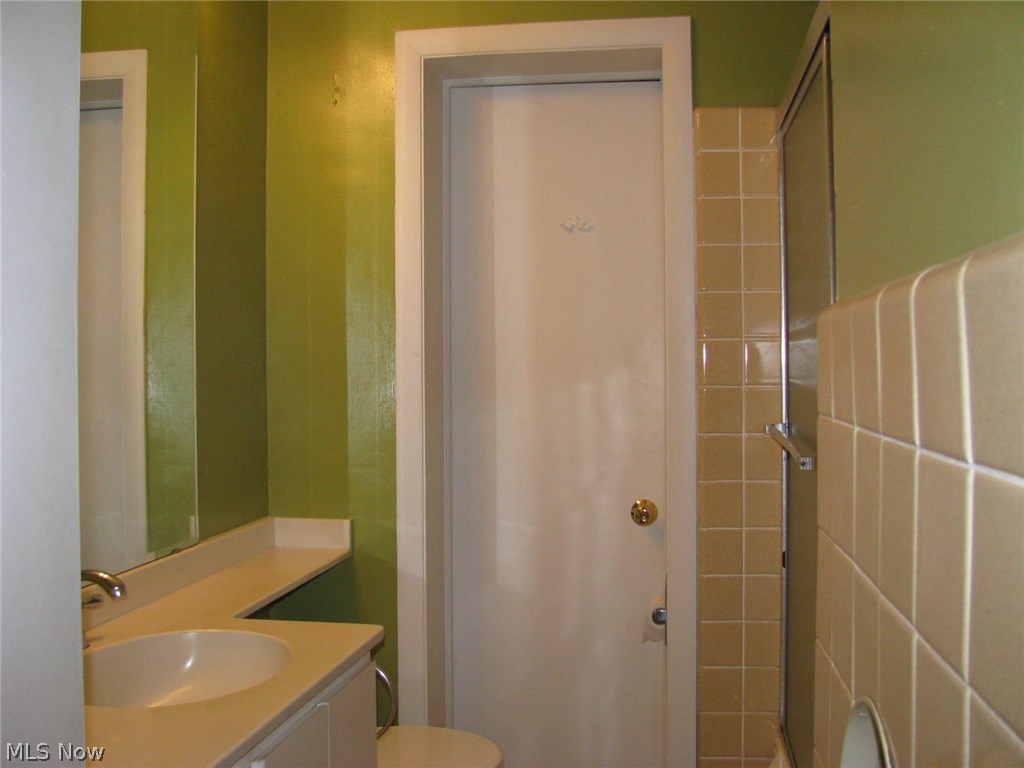 5651 Wellington Road Cleveland, OH 44124 - Photo 15 of 33