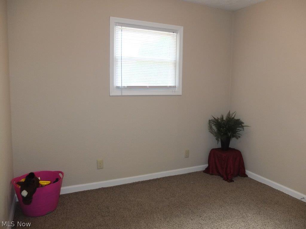 5251 Taylor Road Atwater, OH 44201 - Photo 11 of 20 Bedroom 3