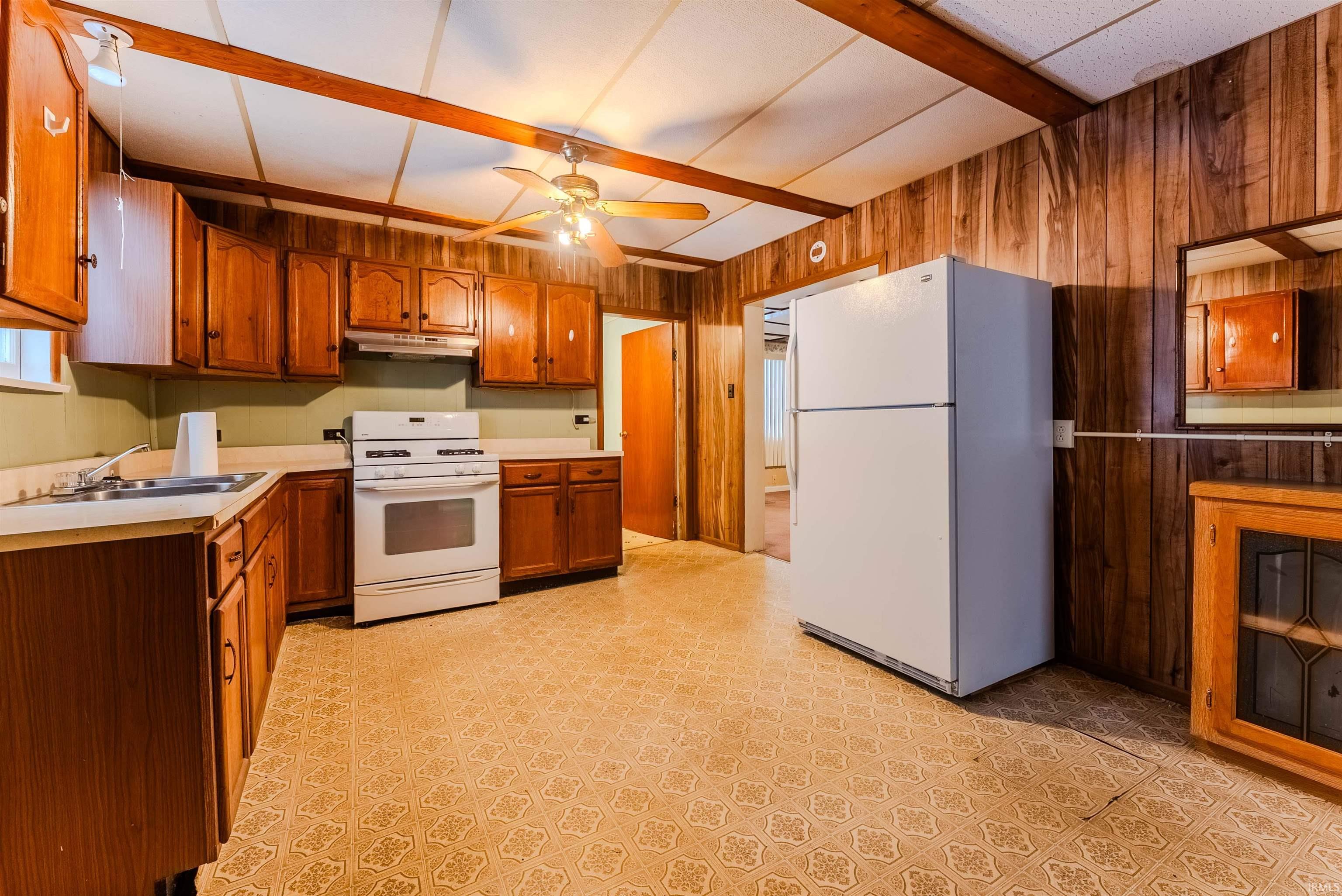 218 Columbus Street Wabash, IN 46992 - Photo 15 of 29