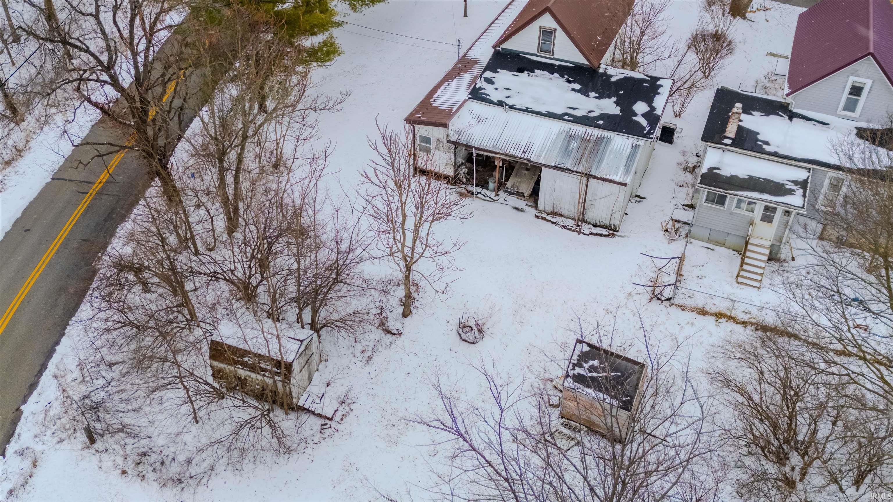 218 Columbus Street Wabash, IN 46992 - Photo 4 of 29