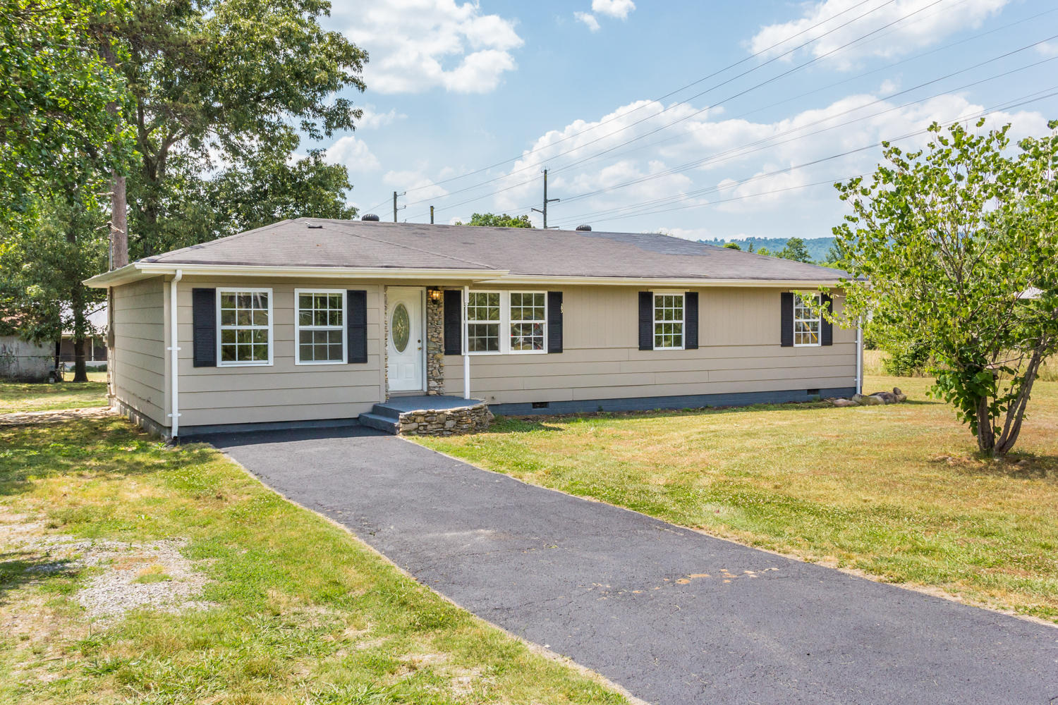 Welcome to 283 Piney Rd