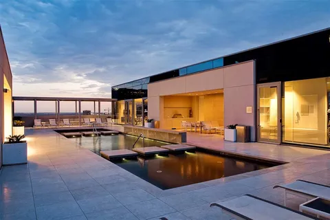 $995,000 | 1717 Arts Plaza, Unit 2112, Dallas, TX 75201