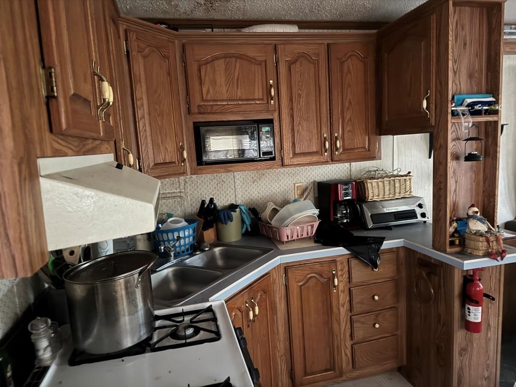 50 Highview Edgerton, WI 53534 - Photo 5 of 16