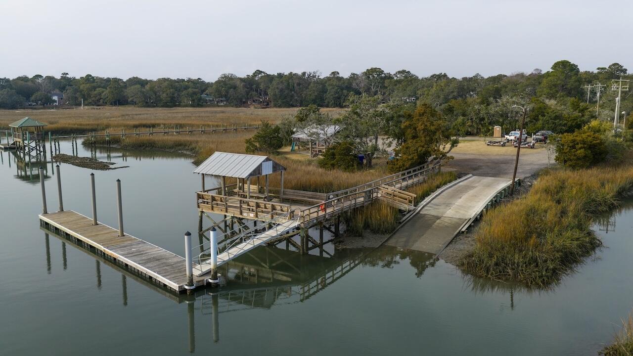 1018 Chambers Lane Mount Pleasant, SC 29464 - Photo 107 of 113 Dock