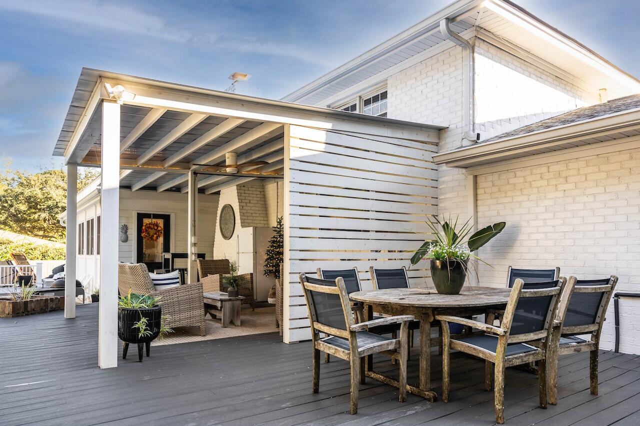 1018 Chambers Lane Mount Pleasant, SC 29464 - Photo 71 of 113 Outdoor dining